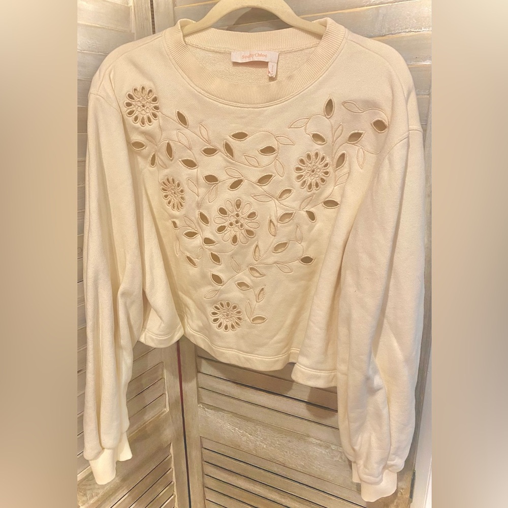 SEE BY CHLOE Ecru/ Off White Laser Cut Cropped Floral Sweatshirt Size XL - Picture 2 of 6
